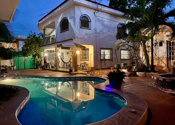 Casamaya Hostel & Diving
